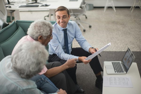 Maximisez l'efficacité de la gestion des contrats saisonniers : conseils essentiels pour les entreprises d'aménagement paysager